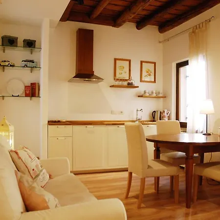 Stella Luxury * Βερόνα